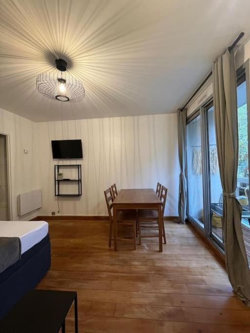 Porte De Paris Standing Apartment *