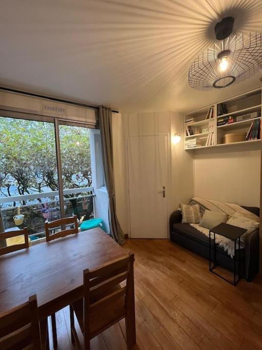 Apartment Porte De Paris Standing Vanves